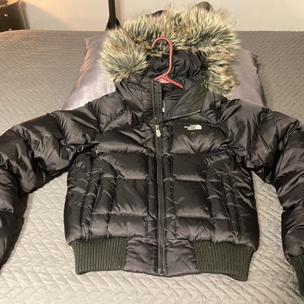 The North Face 550 goose down puffer jacket with fur hood S/P